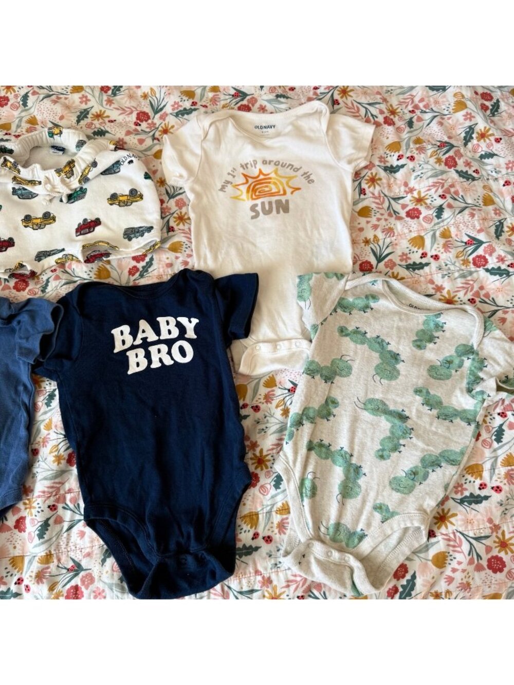 Old Navy baby boy summer bundle 18-24 months
